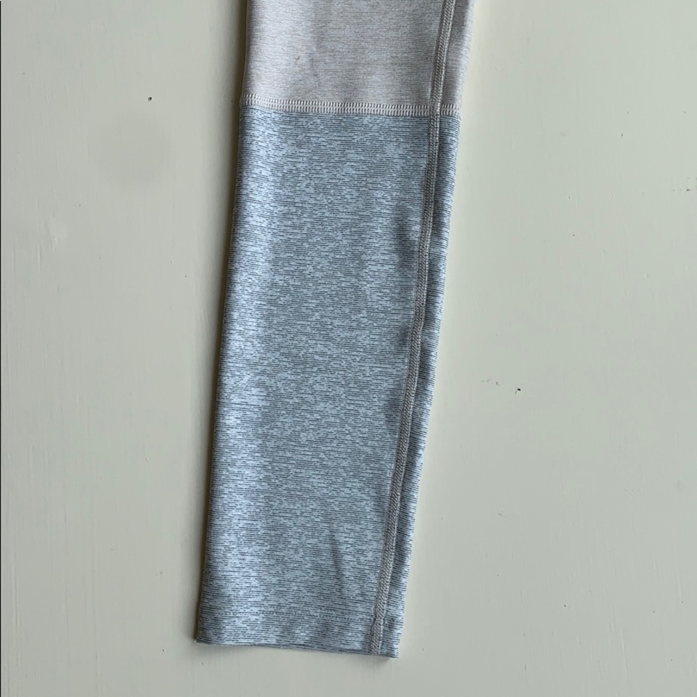 Outdoor Voices 7/8 dipped leggings - Picture 5 of 8